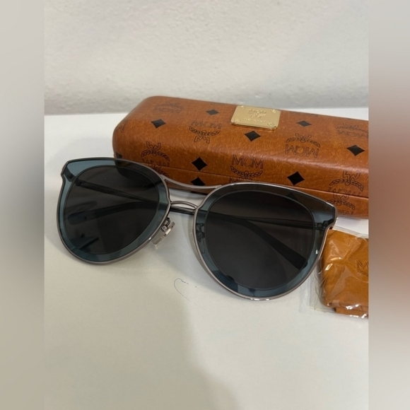 ?️ MCM?️ SUNGLASSES ✨️? main image 8